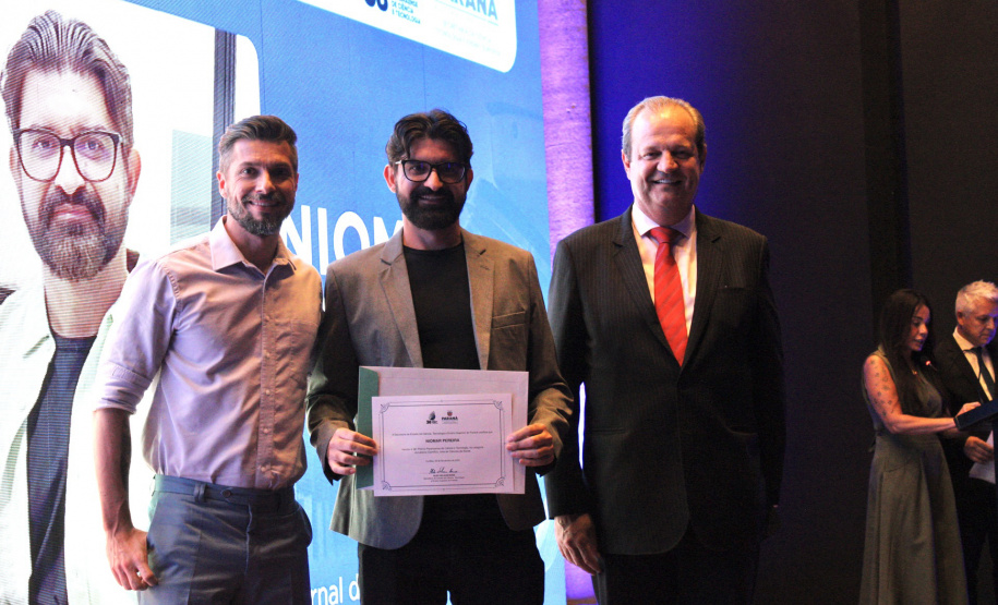 Estado premia iniciativas que promovem pesquisa, inovação e impacto social no Paraná