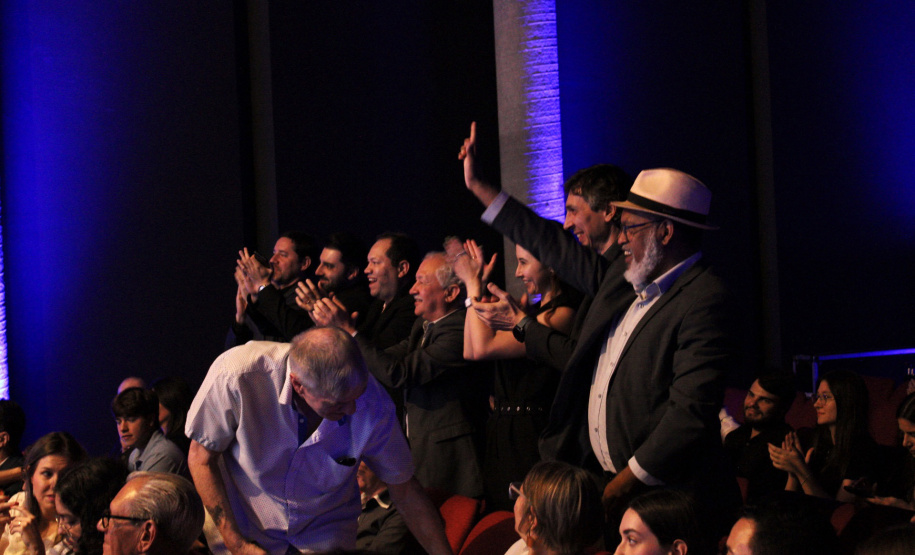 Estado premia iniciativas que promovem pesquisa, inovação e impacto social no Paraná