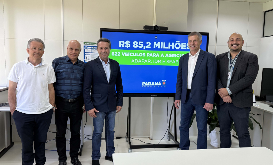 Compra 622 veículos para Seagri