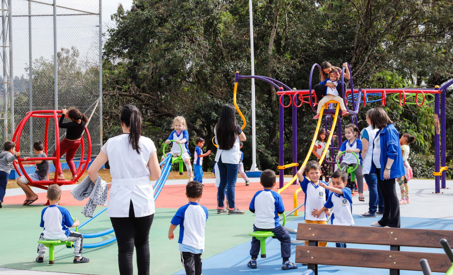 Paraná investe R$ 1,1 bilhão em obras de esporte e lazer com recursos da pasta de Cidades