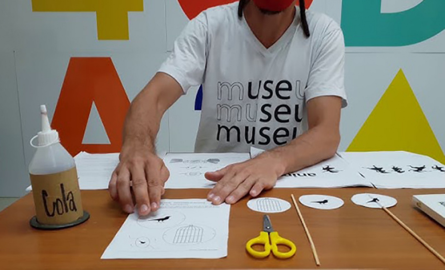 MAC Paraná promove oficina de paper motion em parceria com a UNESPAR