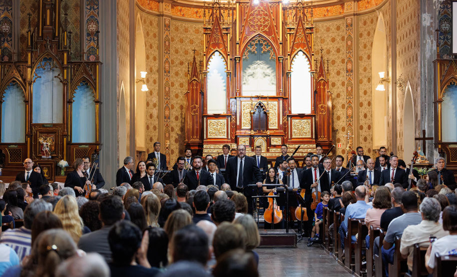 Concerto da Orquestra Sinfônica do Paraná encerra projeto "Guaíra para Todos" em Campo Largo com mais de 500 pessoas