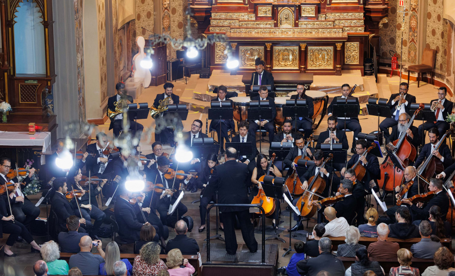 Concerto da Orquestra Sinfônica do Paraná encerra projeto "Guaíra para Todos" em Campo Largo com mais de 500 pessoas