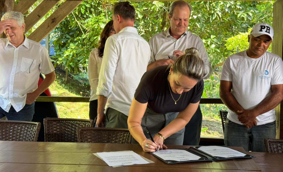 Paraná investe R$ 3 milhões em laboratório de sementes de ostra  cultivada no Litoral