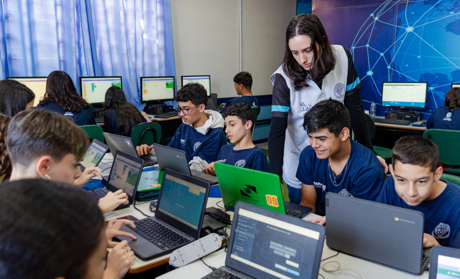 SEED - Consultas públicas definem expansão dos modelos Cívico-Militar e Parceiro da Escola