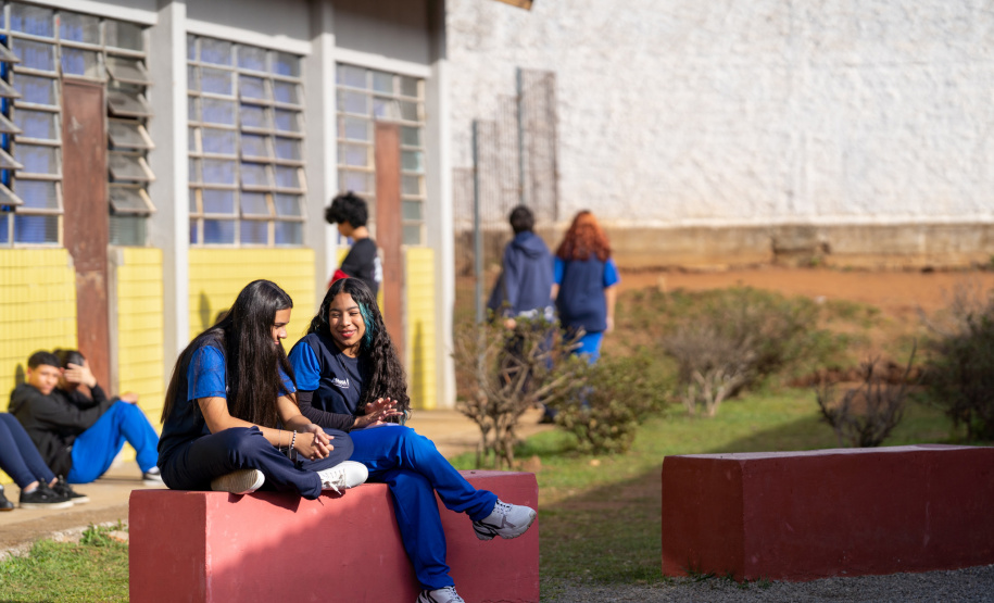 SEED - Consultas públicas definem expansão dos modelos Cívico-Militar e Parceiro da Escola
