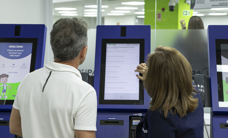 Ratinho Junior inaugura Poupatempo de Maringá; unidades já fizeram 45 mil atendimentos