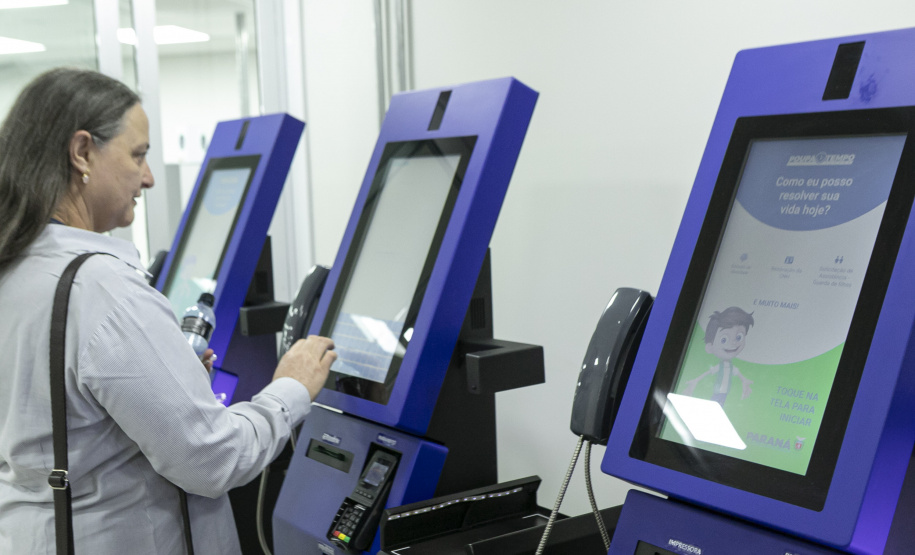 Ratinho Junior inaugura Poupatempo de Maringá; unidades já fizeram 45 mil atendimentos