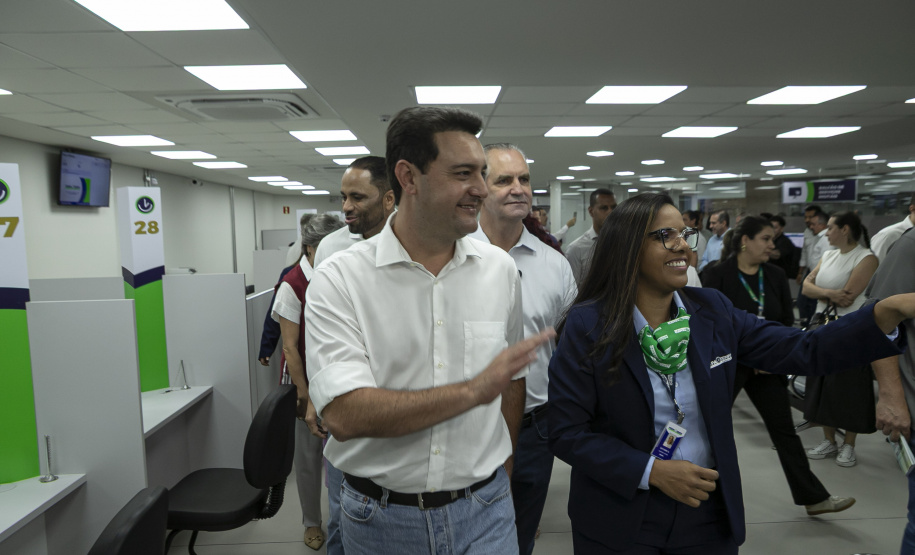 Ratinho Junior inaugura Poupatempo de Maringá; unidades já fizeram 45 mil atendimentos