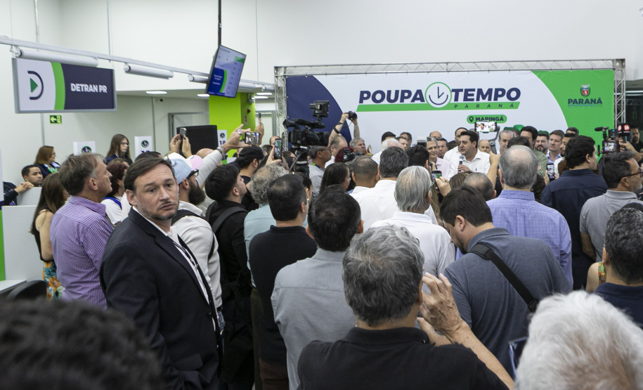 Ratinho Junior inaugura Poupatempo de Maringá; unidades já fizeram 45 mil atendimentos