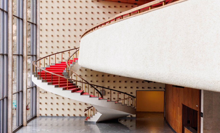 Teatro Guaíra é o vencedor em premiação nacional como melhor teatro do Brasil