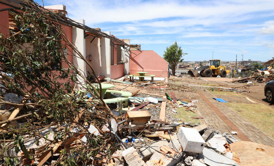 Paraná anuncia a construção emergencial de 320 casas em Rio Bonito do Iguaçu