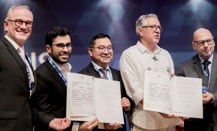 Tecpar firma parceria com o Ministério da Saúde para fornecer vacinas para o SUS