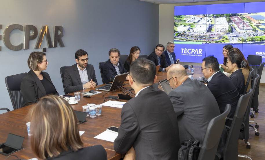 Tecpar e Sinovac iniciam trabalhos para produção de vacinas no Paraná