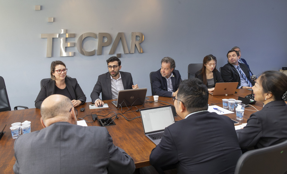 Tecpar e Sinovac iniciam trabalhos para produção de vacinas no Paraná