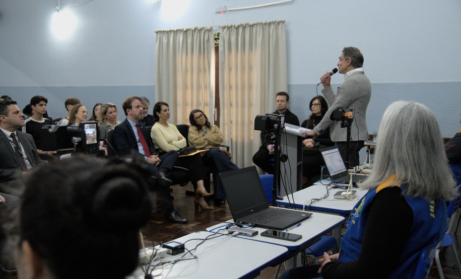SEED - Semana do Voto Jovem: escolas estaduais recebem atendimento entre o s dias 10 e 14