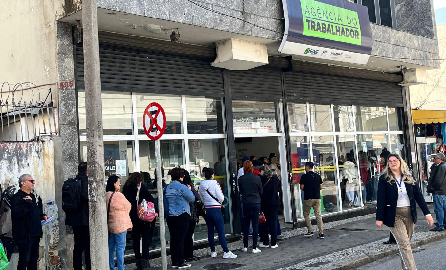 SETR - Mutirão Geral de Empregos reúne mais de 20 empresas e oferece mais de 1.000 vagas em Curitiba