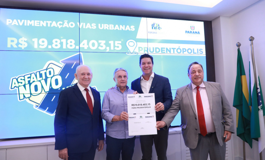 Secid autoriza R$ 198 milhões em licitações para obras em 17 municípios do Paraná