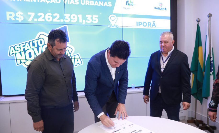 Secid autoriza R$ 198 milhões em licitações para obras em 17 municípios do Paraná