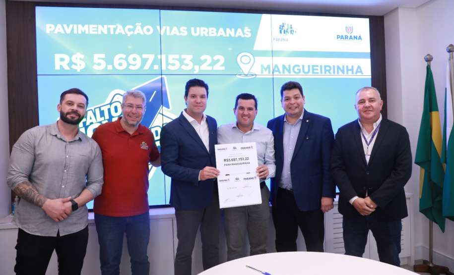 Secid autoriza R$ 198 milhões em licitações para obras em 17 municípios do Paraná