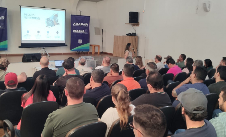 ADAPAR - Paraná promove atualização técnica para médicos veterinários habilitados em diversas regiões do Paraná