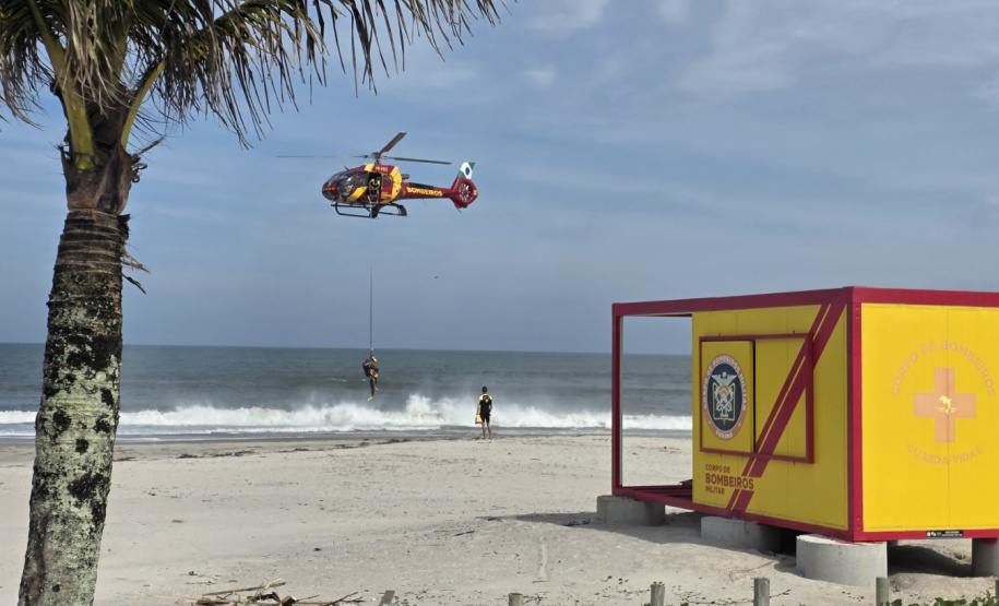 BOMBEIROS - Helicóptero Arcanjo 01 inicia prontidão no litoral após treinamento conjunto de resgate aéreo