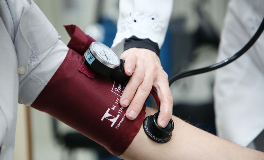 Isenção da taxa de retorno em exames para CNH gera economia de mais de 90% para população