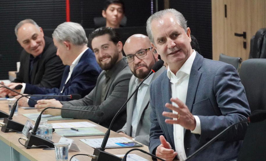 SEPL - Governo do Paraná instalará usinas de geração de energia solar para promover sustentabilidade e reduzir custos públicos