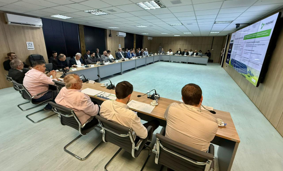 SEPL - Governo do Paraná instalará usinas de geração de energia solar para promover sustentabilidade e reduzir custos públicos