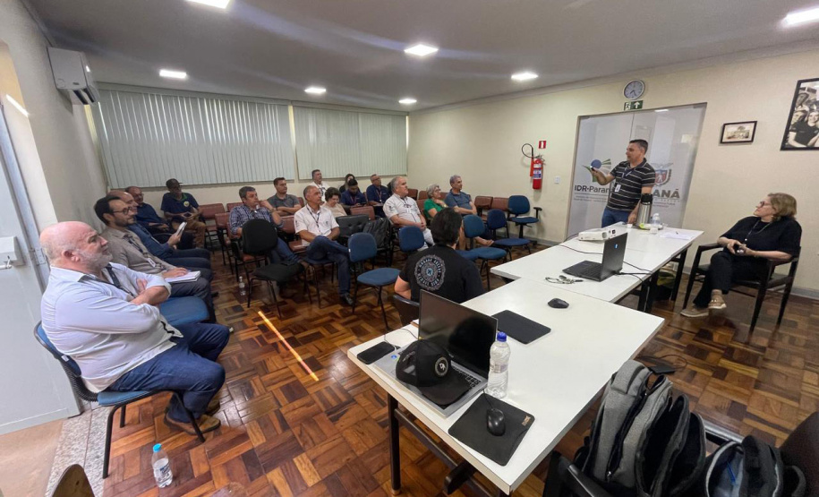 Adapar apresenta balanço de ações durante reunião da câmara técnica da sericicultura