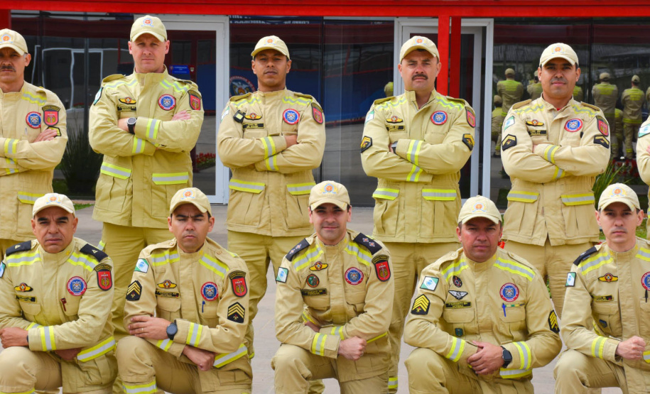Preparação e resposta: formandos da força-tarefa dos Bombeiros do Paraná atuaram em socorro após tornado