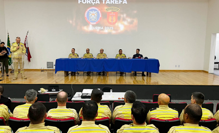 Preparação e resposta: formandos da força-tarefa dos Bombeiros do Paraná atuaram em socorro após tornado