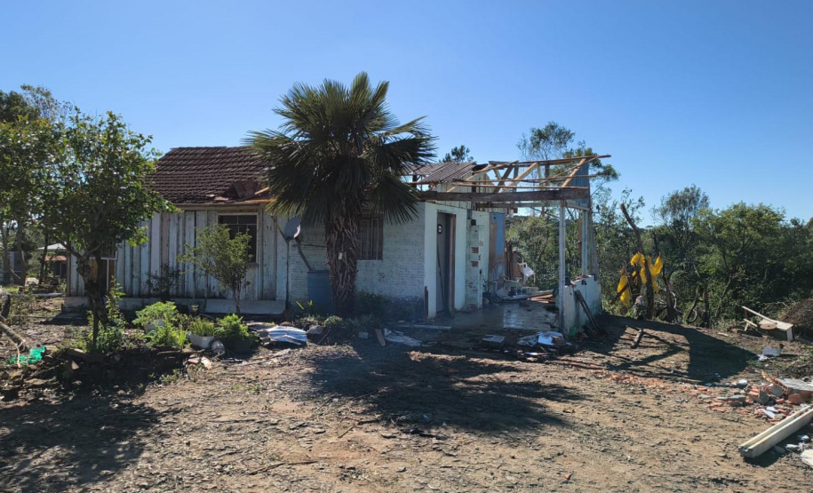 De Turvo a Centenário do Sul, Defesa Civil atua para reparar danos em demais municípios atingidos pelos ventos