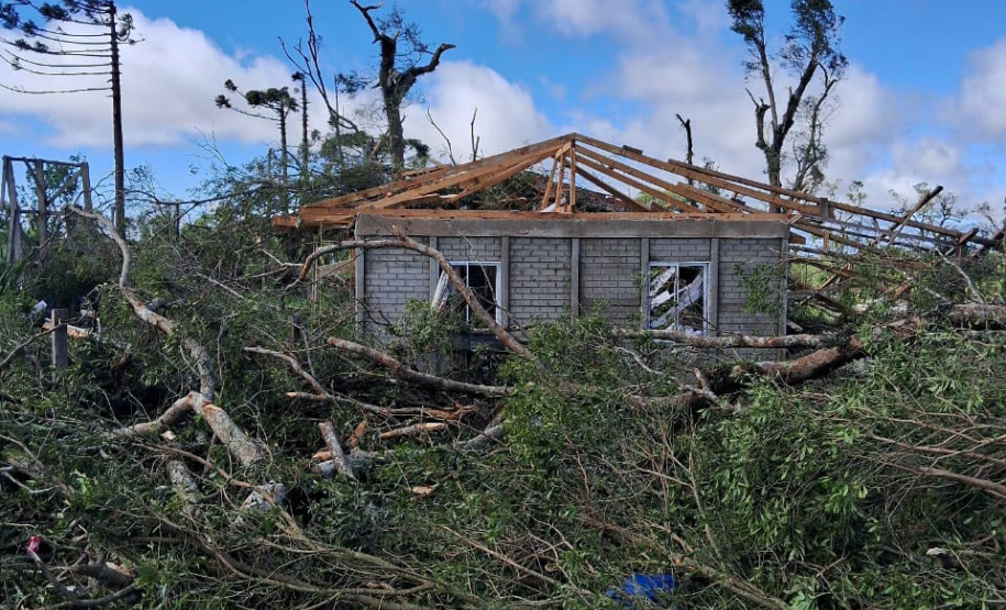 De Turvo a Centenário do Sul, Defesa Civil atua para reparar danos em demais municípios atingidos pelos ventos