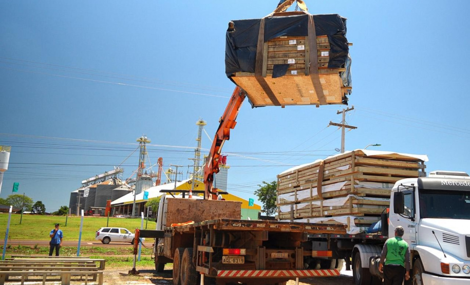 Emoção marca a chegada das primeiras casas pré-moldadas a Rio Bonito do Iguaçu