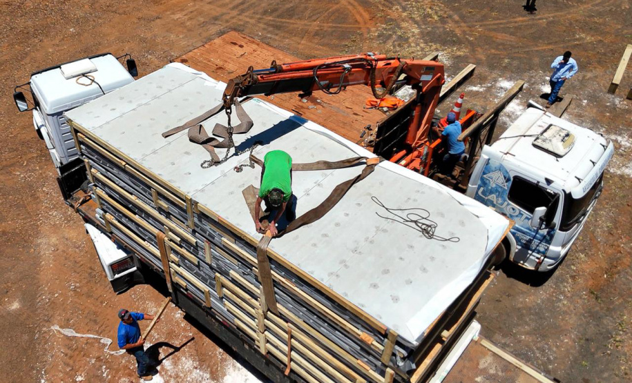 Emoção marca a chegada das primeiras casas pré-moldadas a Rio Bonito do Iguaçu