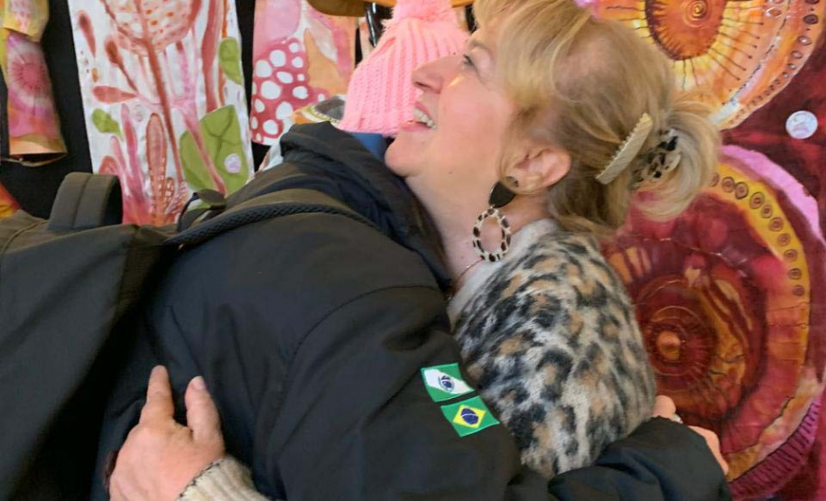 Sericicultoras do Paraná são destaque em três dias de imersão na Feira Silk in Lyon, na França