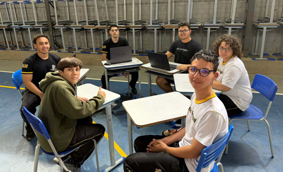 Autonomia e bem-estar: estudantes de curso técnico em Maringá criam aplicativos com foco em melhorar a vida de idosos