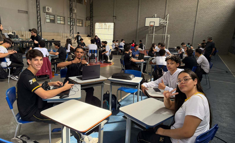 Autonomia e bem-estar: estudantes de curso técnico em Maringá criam aplicativos com foco em melhorar a vida de idosos