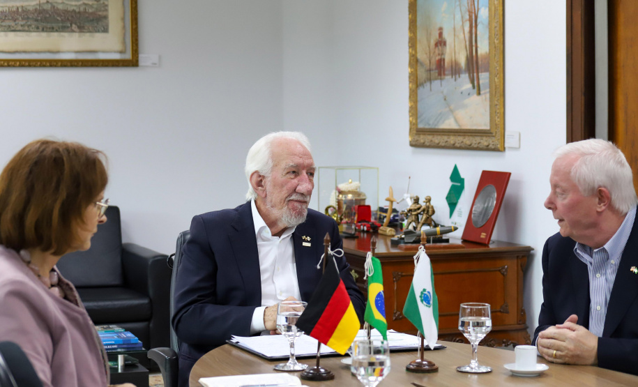 EMBAIXADORA ALEMANHA VICE GOV