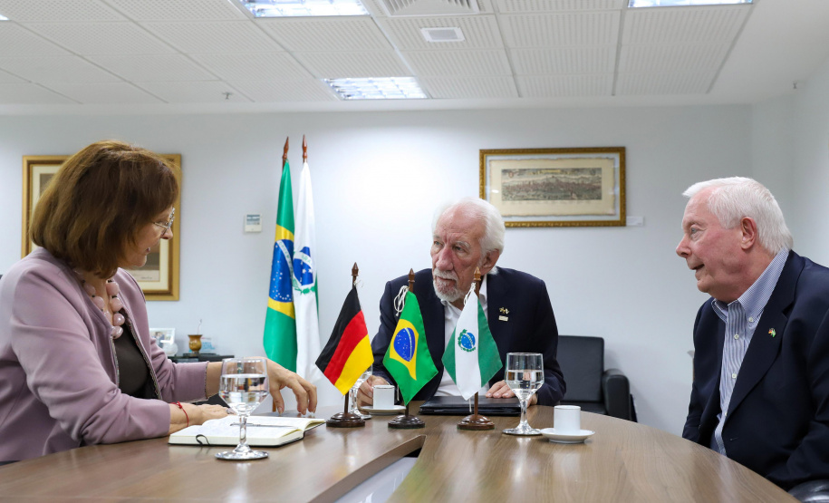 EMBAIXADORA ALEMANHA VICE GOV