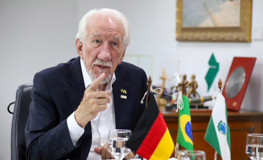 EMBAIXADORA ALEMANHA VICE GOV