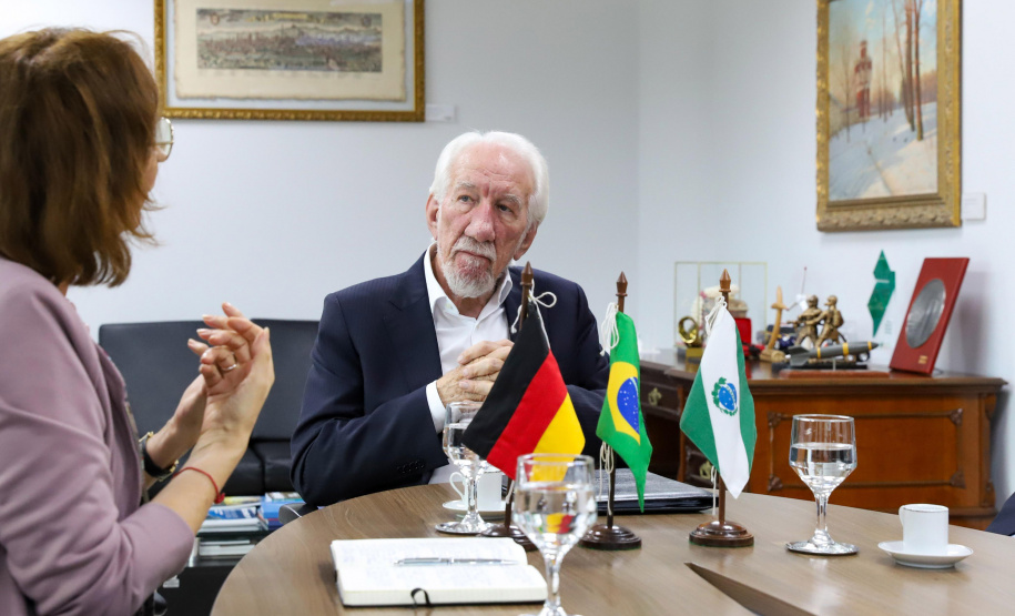 EMBAIXADORA ALEMANHA VICE GOV