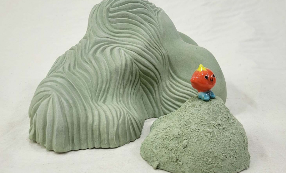 Academia Alfredo Andersen abre temporada de exposições com cerâmica artística