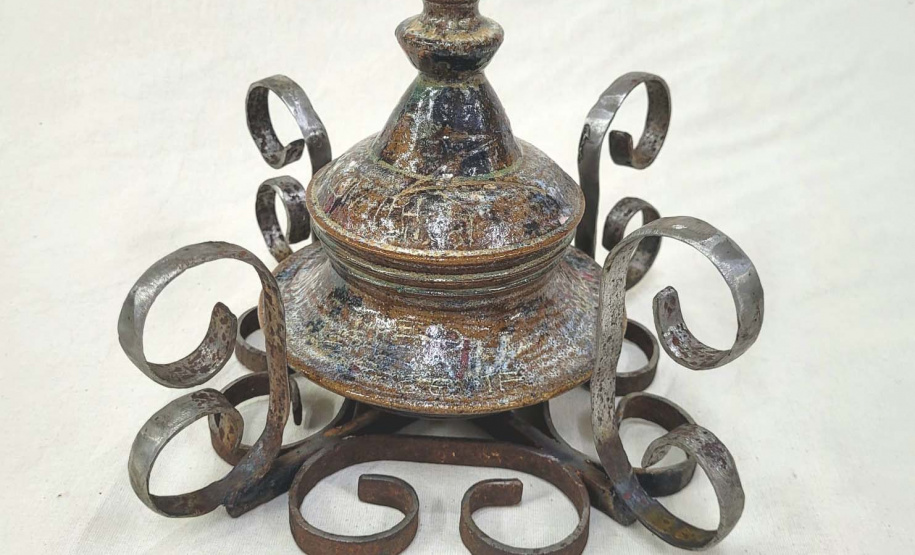 Academia Alfredo Andersen abre temporada de exposições com cerâmica artística