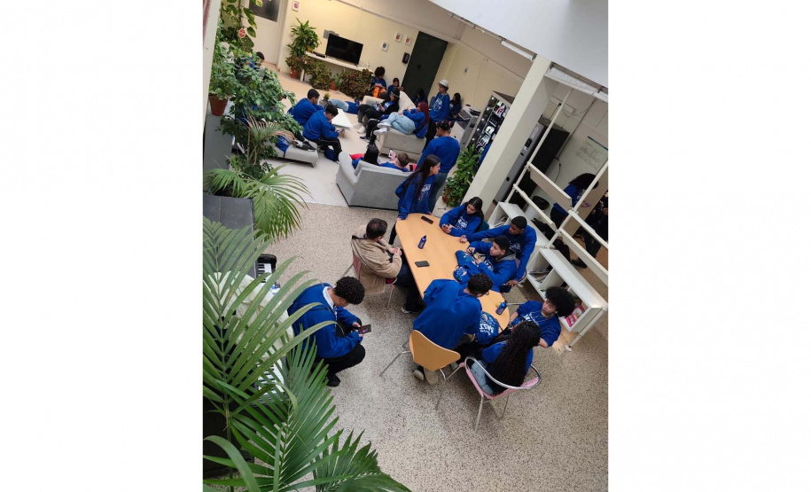 Estudantes de Paranaguá vivenciam intercâmbio cultural em Portugal pelo projeto “Era Uma Vez… Brasil”