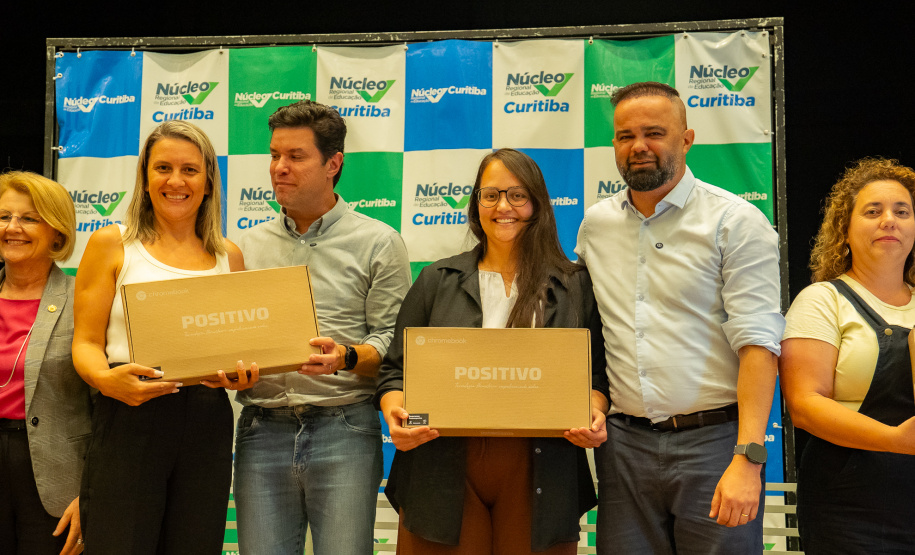 Educação realiza entregas de equipamentos e melhorias nas escolas de Curitiba