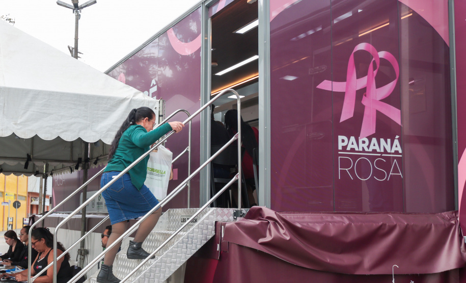 Carreta Saúde da Mulher chega à última parada do trajeto e atenderá Morretes e região