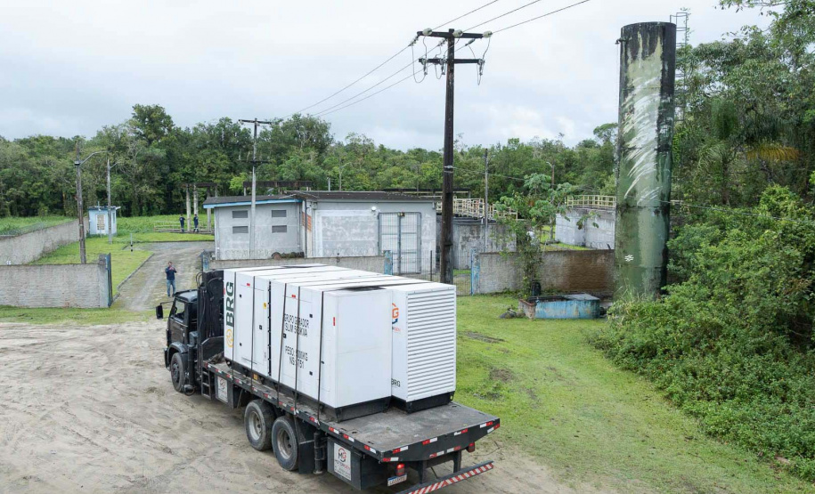Sanepar reforça litoral com a chegada de 31 geradores elétricos para o verão