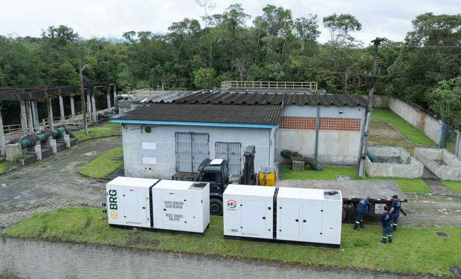 Sanepar reforça litoral com a chegada de 31 geradores elétricos para o verão